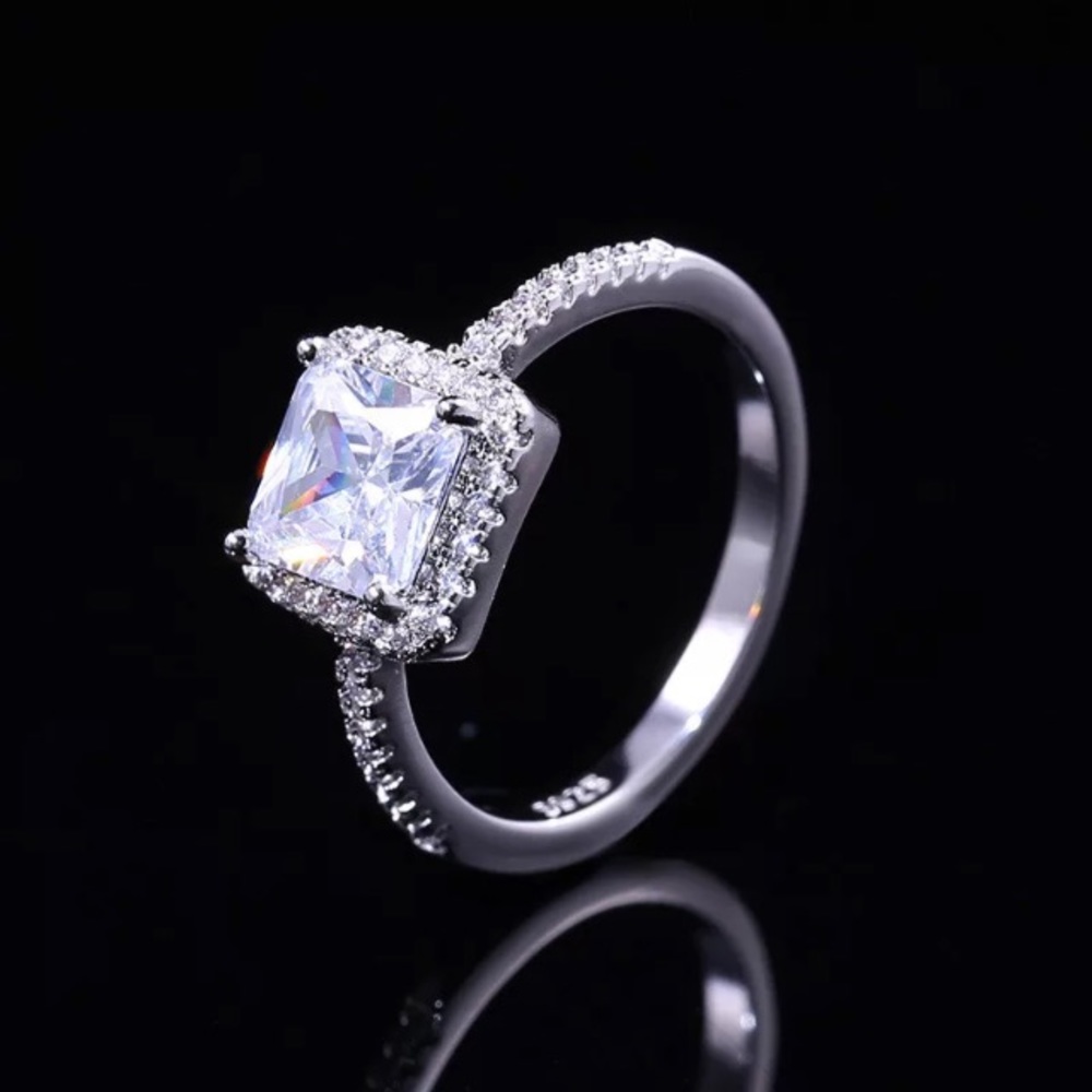 Host Pick! Sterling Silver 925 3KT Cubic Zirconia - Picture 5 of 10